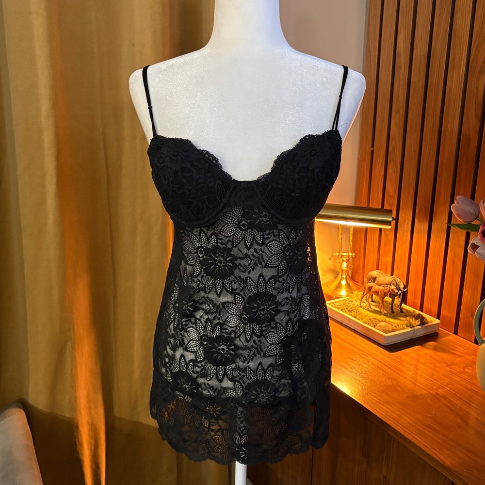 Victoria's Secret Black Floral Lace Underwire Chemise‎ Slip Nightie 36B